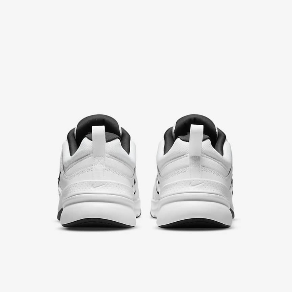 NEW IN BOX Nike Defy All Day Men's Training With Traction Shoes Multiple Sizes - Picture 3 of 7